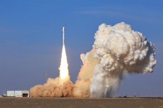 12月10日12时03分，我国在东风商业航天创新试验区使用力箭一号遥十一运载火箭，成功将吉星高分07D01星等9颗卫星发射升空，卫星顺利进入预定轨道，发射任务获得圆满成功。新华社发（李昀锡 摄）